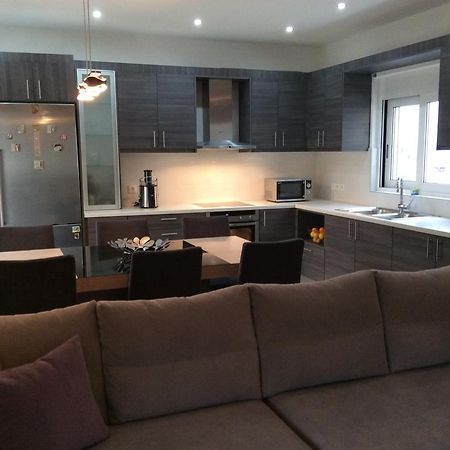 Mariza'S Guest House สเกียธอสทาวน์ ภายนอก รูปภาพ